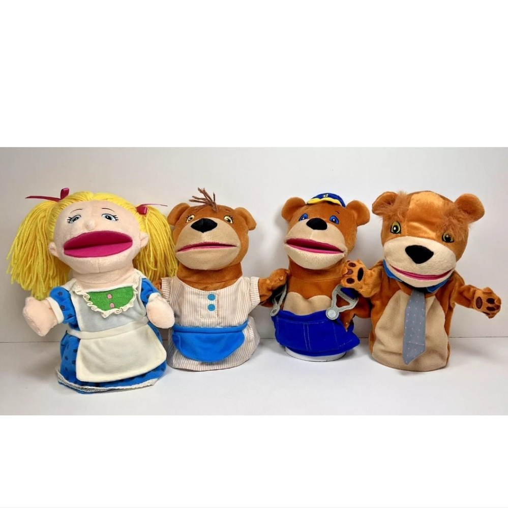 Lakeshore Goldilocks and the 3 bears puppets